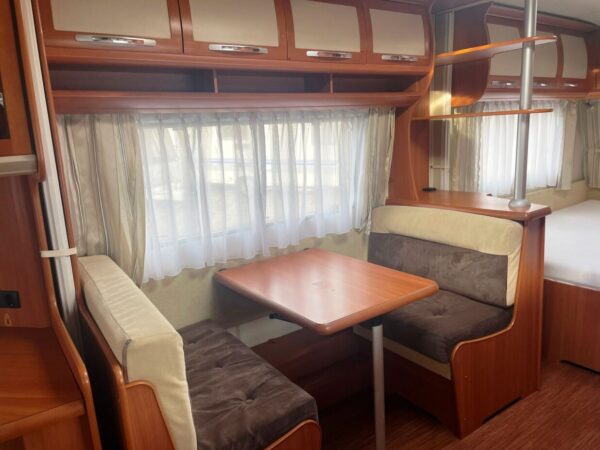 Hobby Prestige 650 UMFE bj.2010, 5/6 PERSOONS, VOORTENT - Afbeelding 9