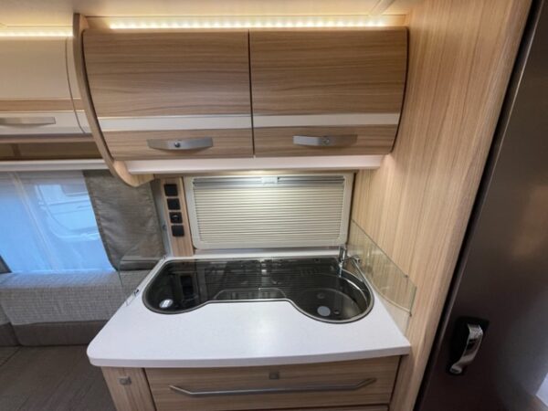 FENDT Bianco Selection 465 SFB bj.2019, SAFARI ROOM, DOUCHE - Afbeelding 15