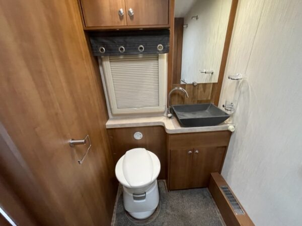 BUCCANEER CLIPPER bj.2015, ALDE, MOVER, DOUCHE, ZONNEPANEEL - Afbeelding 26