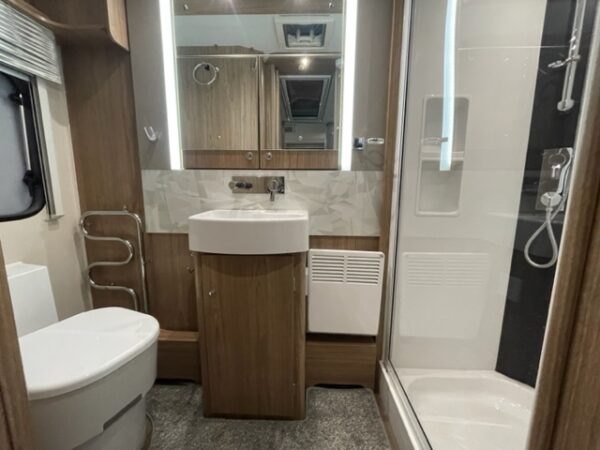 COACHMAN VIP 565 bj.2019, ALDE, DOUCHECABINE, ZAKLUIFEL - Afbeelding 19