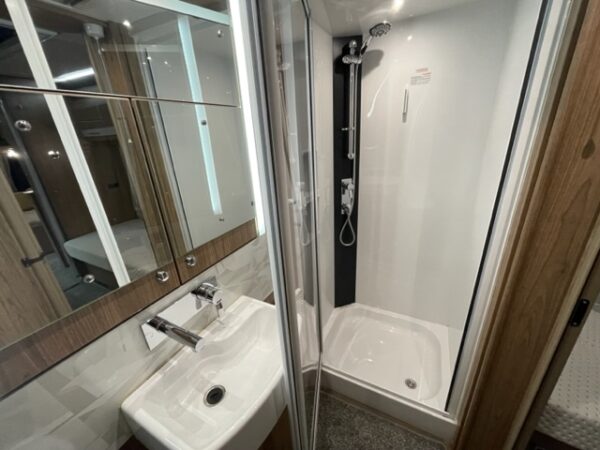 COACHMAN VIP 565 bj.2019, ALDE, DOUCHECABINE, ZAKLUIFEL - Afbeelding 20