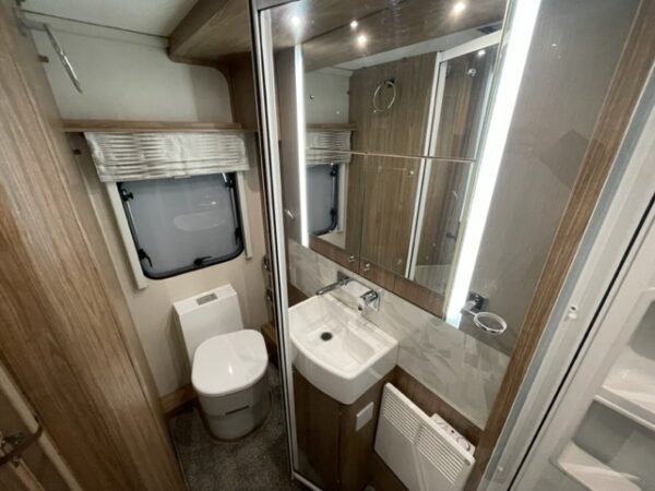 COACHMAN VIP 565 bj.2019, ALDE, DOUCHECABINE, ZAKLUIFEL - Afbeelding 21