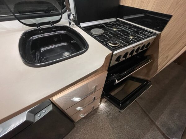 COACHMAN VIP 565 bj.2019, ALDE, DOUCHECABINE, ZAKLUIFEL - Afbeelding 17