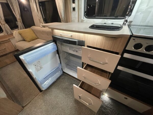 COACHMAN VIP 565 bj.2019, ALDE, DOUCHECABINE, ZAKLUIFEL - Afbeelding 16