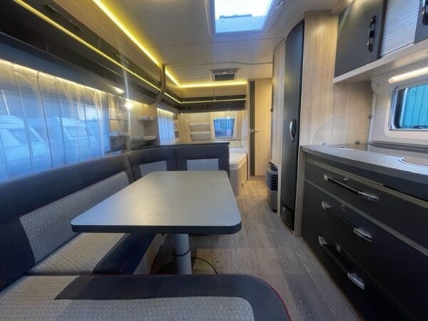 HOBBY de Luxe 560 KMFE bj.2017, 3 x STAPELBED, AICRO - Afbeelding 6