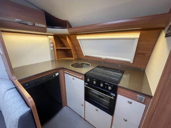 ADRIA Adora 613 HT bj.2013, met MOVER, AIRCO, ALDE, DOUCHE - Afbeelding 18
