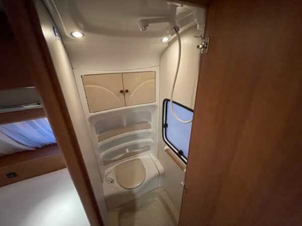 Hobby Excellent 720 UKFE bj. 2010, VOORTENT, MOVER TOPSTAAT - Afbeelding 22