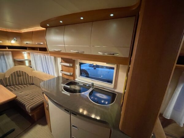 Hobby Excellent 720 UKFE bj. 2010, VOORTENT, MOVER TOPSTAAT - Afbeelding 19
