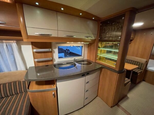 Hobby Excellent 720 UKFE bj. 2010, VOORTENT, MOVER TOPSTAAT - Afbeelding 18