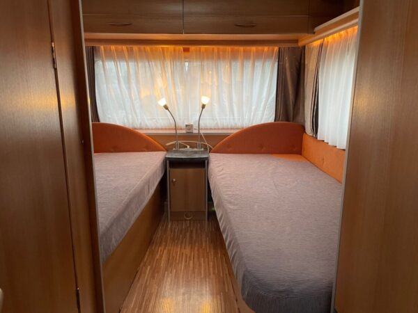 BURSTNER BELCANTO 525 TL bj. 2007 MOVER, AIRCO en ZAKLUIFEL - Afbeelding 16