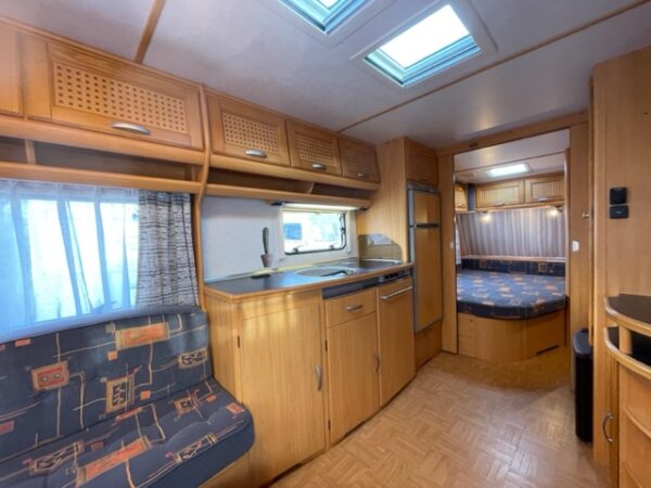 LMC Dominant 560 bj.2001, met FRANSBED, DOUCHE, VOORTENT - Afbeelding 9