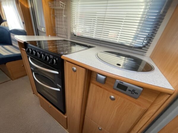 ADRIA Classica 743 UP bj.2008, ALDE, DOUCHE, QUEENSBED - Afbeelding 17