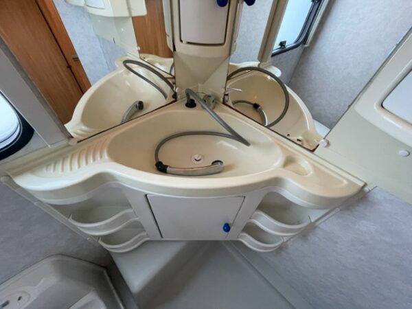 ADRIA Classica 743 UP bj.2008, ALDE, DOUCHE, QUEENSBED - Afbeelding 24