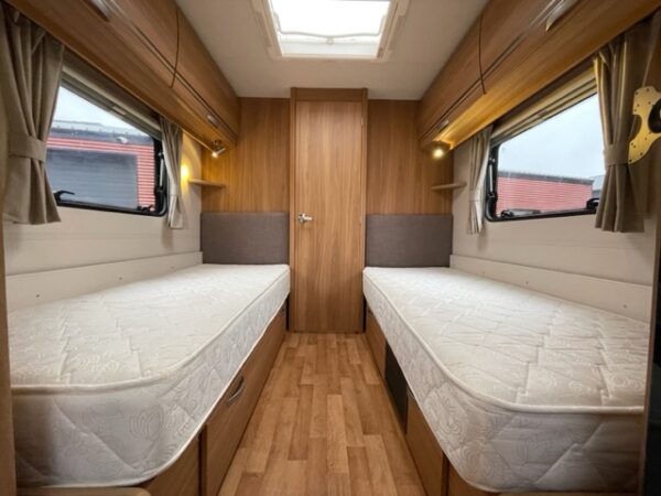 LUNAR Lexon 640 bj.2015, VOORTENT, MOVER, BANKAIRCO, DOUCHE - Afbeelding 11