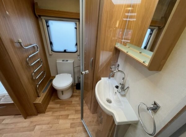 LUNAR Lexon 640 bj.2015, VOORTENT, MOVER, BANKAIRCO, DOUCHE - Afbeelding 24