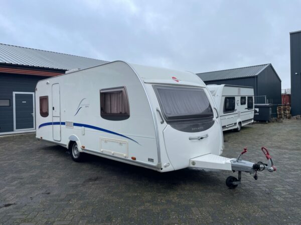 BURSTNER BELCANTO 525 TL bj. 2006 MOVER, AIRCO en VOORTENT