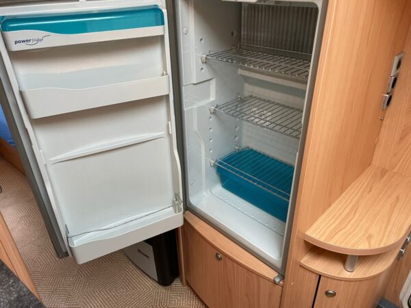 BURSTNER BELCANTO 525 TL bj. 2006 MOVER, AIRCO en VOORTENT - Afbeelding 21