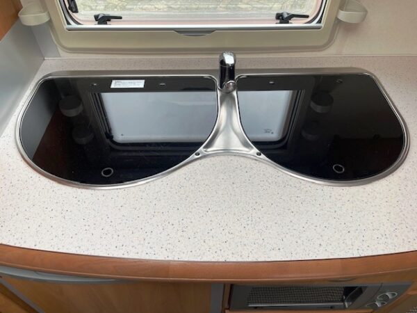 Hobby De luxe 560 Kmfe, bj.2006, 7 persoons, mover, voortent - Afbeelding 14