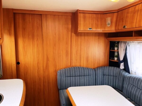 Hobby De luxe 560 Kmfe, bj.2006, 7 persoons, mover, voortent - Afbeelding 26