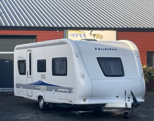 HOBBY Prestige 560 UL bj.2010, met MOVER, VOORTENT