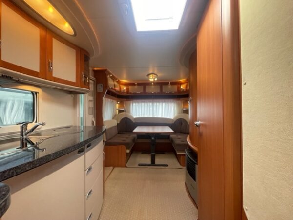 HOBBY Prestige 560 UL bj.2010, met MOVER, VOORTENT - Afbeelding 6