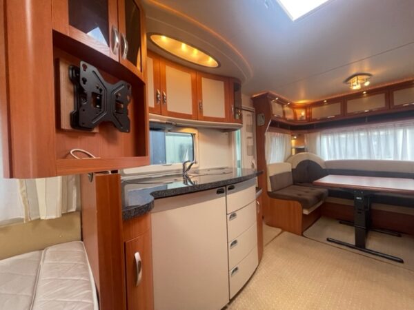 HOBBY Prestige 560 UL bj.2010, met MOVER, VOORTENT - Afbeelding 18