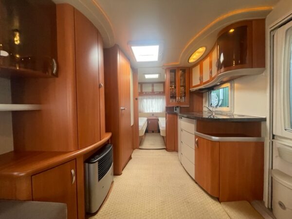 HOBBY Prestige 560 UL bj.2010, met MOVER, VOORTENT - Afbeelding 9
