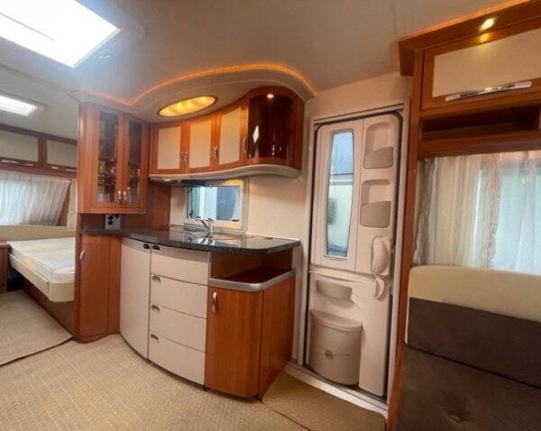 HOBBY Prestige 560 UL bj.2010, met MOVER, VOORTENT - Afbeelding 11