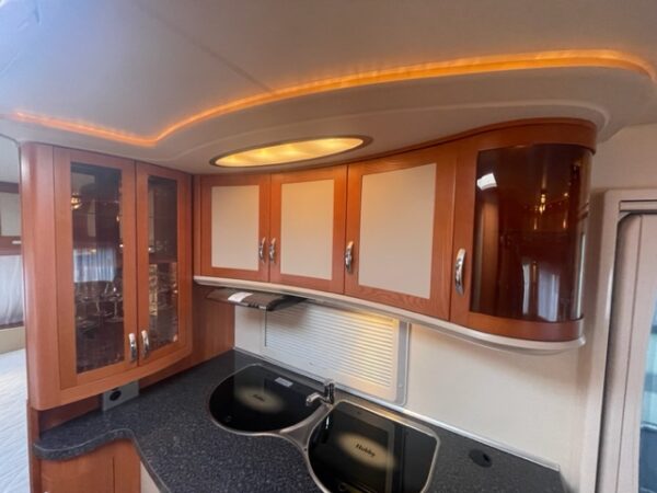 HOBBY Prestige 560 UL bj.2010, met MOVER, VOORTENT - Afbeelding 12