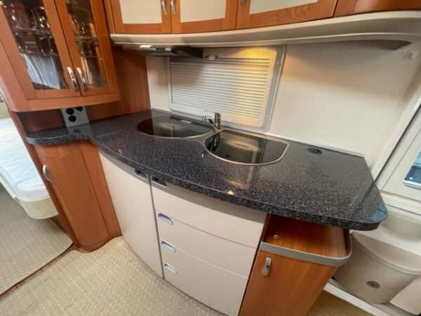 HOBBY Prestige 560 UL bj.2010, met MOVER, VOORTENT - Afbeelding 13