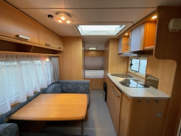 TEC Travel King 555 TK bj.2008, 6 SLAAPPLAATSEN, VOORTENT - Afbeelding 6