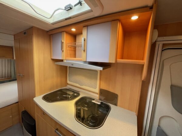 TEC Travel King 555 TK bj.2008, 6 SLAAPPLAATSEN, VOORTENT - Afbeelding 16