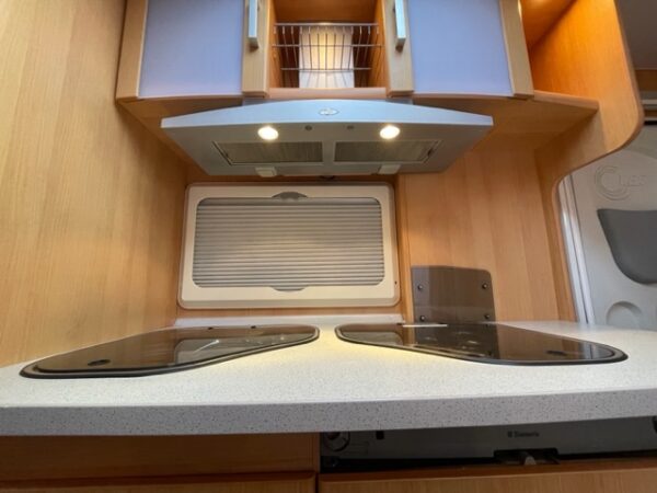 TEC Travel King 555 TK bj.2008, 6 SLAAPPLAATSEN, VOORTENT - Afbeelding 17