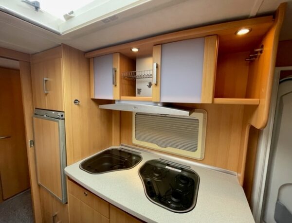 TEC Travel King 690 TKM bj.2007, 8 slaapplaatsen - Afbeelding 16