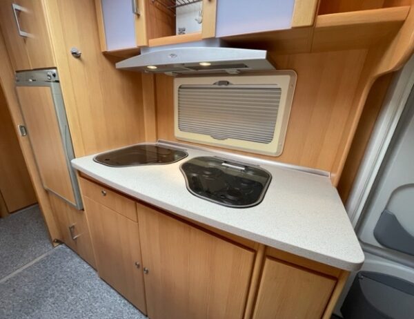 TEC Travel King 690 TKM bj.2007, 8 slaapplaatsen - Afbeelding 17