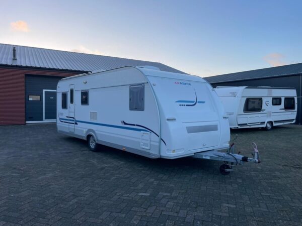 Adria Classica 613 PK, BJ.2008 Alde en Airco6 slaapplaatsen - Afbeelding 2