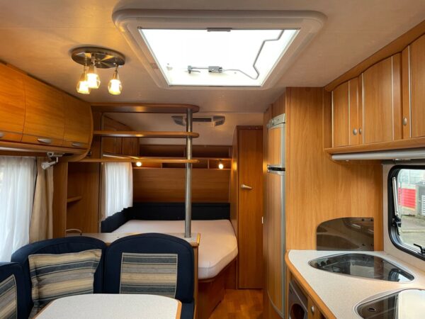 Adria Classica 613 PK, BJ.2008 Alde en Airco6 slaapplaatsen - Afbeelding 12