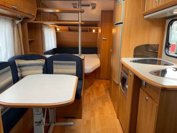 Adria Classica 613 PK, BJ.2008 Alde en Airco6 slaapplaatsen - Afbeelding 10
