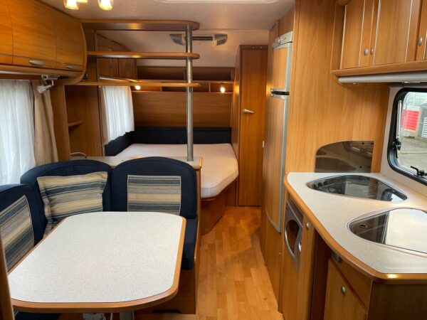 Adria Classica 613 PK, BJ.2008 Alde en Airco6 slaapplaatsen - Afbeelding 18
