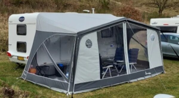 Caravelair Antares 466, bj.2017, 6 persoons met voortent - Afbeelding 5