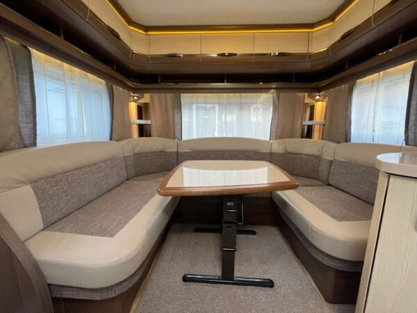 HOBBY Prestige 720 UKFE bj.2015, 7 SLAAPPLAATSEN MOVER AIRCO - Afbeelding 7