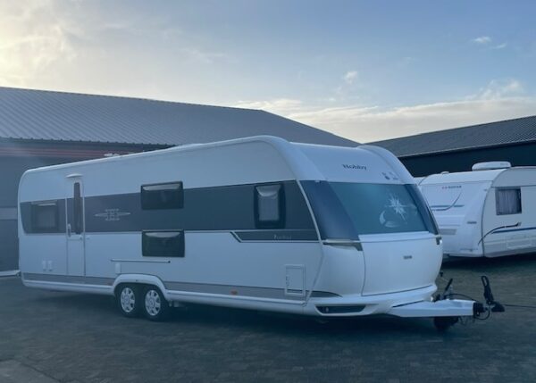 HOBBY Prestige 720 UKFE bj.2015, 7 SLAAPPLAATSEN MOVER AIRCO
