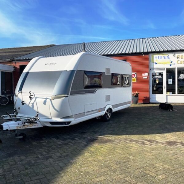Hobby Excellent 460UFE, bj.2014 met fransbed en mover