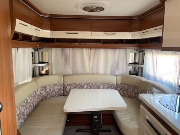 Hobby Excellent 460UFE, bj.2014 met fransbed en mover - Afbeelding 9