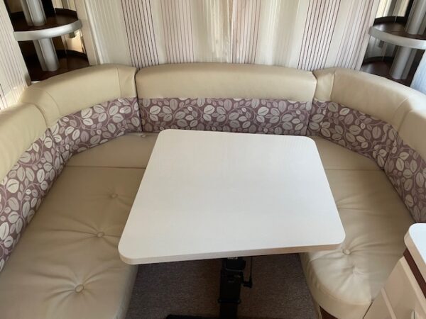 Hobby Excellent 460UFE, bj.2014 met fransbed en mover - Afbeelding 10