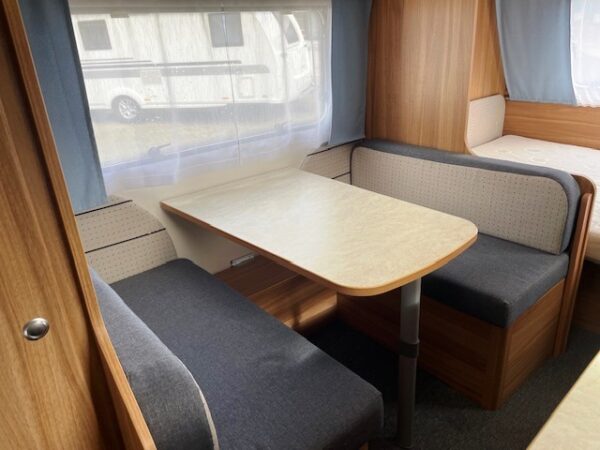 Caravelair Antares 466, bj.2017, 6 persoons met voortent - Afbeelding 8