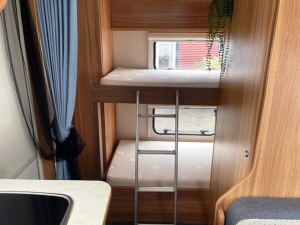 Caravelair Antares 466, bj.2017, 6 persoons met voortent - Afbeelding 9