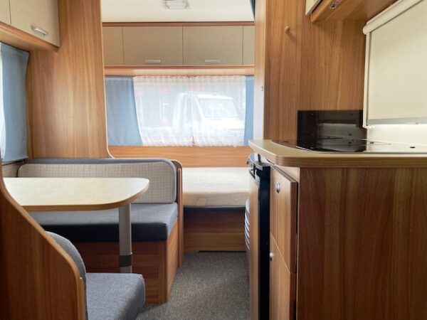 Caravelair Antares 466, bj.2017, 6 persoons met voortent - Afbeelding 10