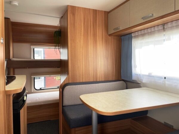 Caravelair Antares 466, bj.2017, 6 persoons met voortent - Afbeelding 11