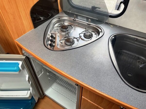 Adria Adora 542TK, bj. 2006, 6 persoons, mover, voortent - Afbeelding 12